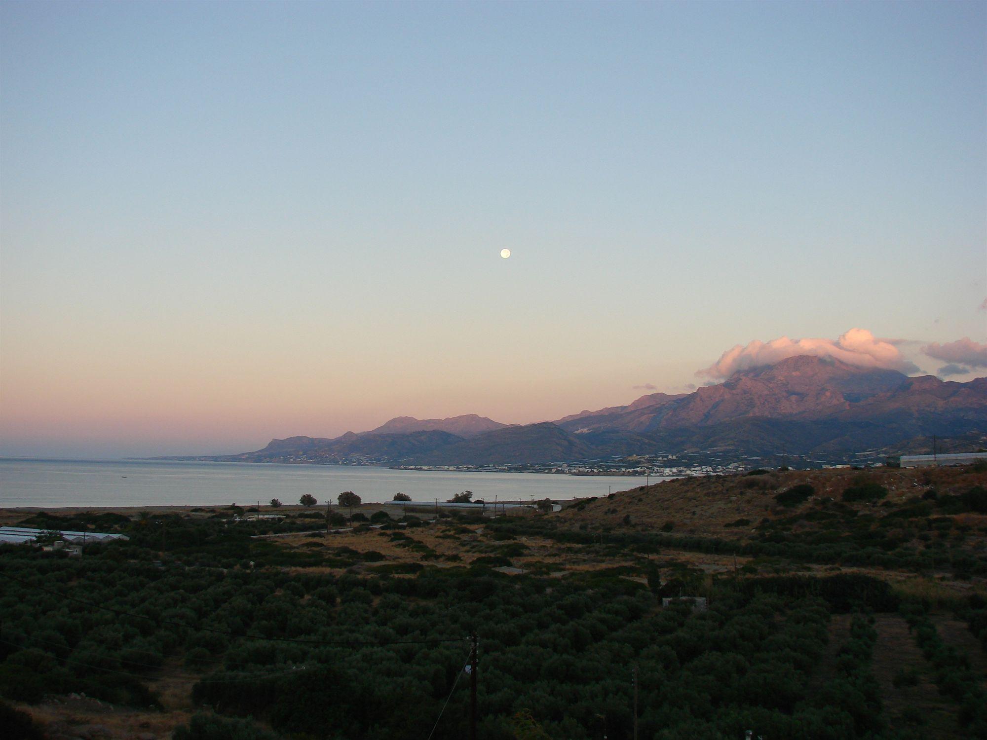 Ville Du Soleil - Exclusive Homes With Rustic Charm And Sensational Views Of The Mediterranean Sea Makrýgialos Eksteriør billede