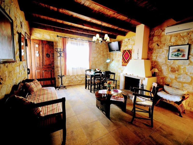 Ville Du Soleil - Exclusive Homes With Rustic Charm And Sensational Views Of The Mediterranean Sea Makrýgialos Eksteriør billede