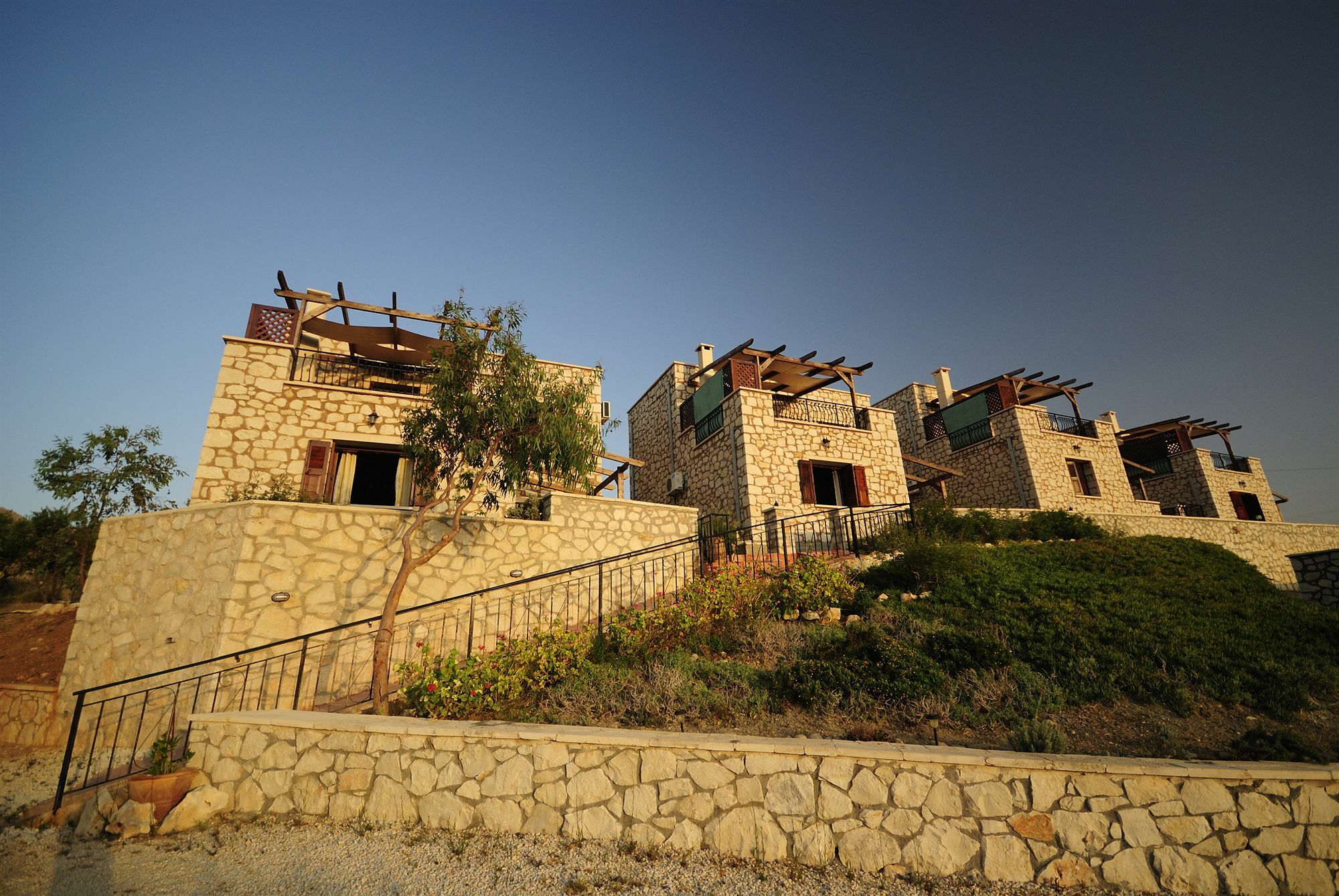Ville Du Soleil - Exclusive Homes With Rustic Charm And Sensational Views Of The Mediterranean Sea Makrýgialos Eksteriør billede