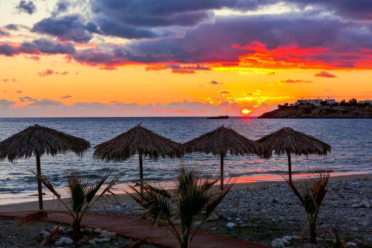 Ville Du Soleil - Exclusive Homes With Rustic Charm And Sensational Views Of The Mediterranean Sea Makrýgialos Eksteriør billede
