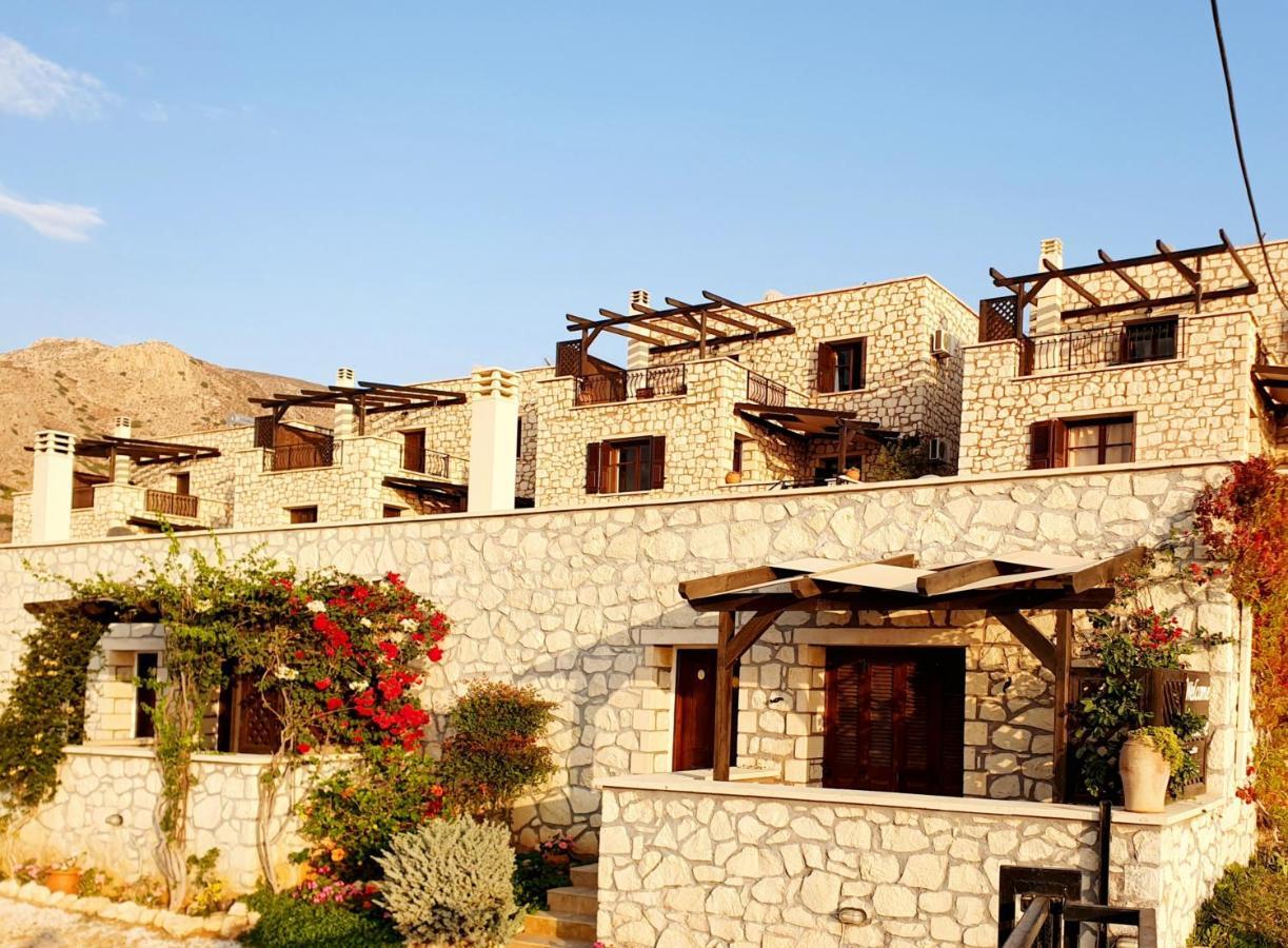 Ville Du Soleil - Exclusive Homes With Rustic Charm And Sensational Views Of The Mediterranean Sea Makrýgialos Eksteriør billede