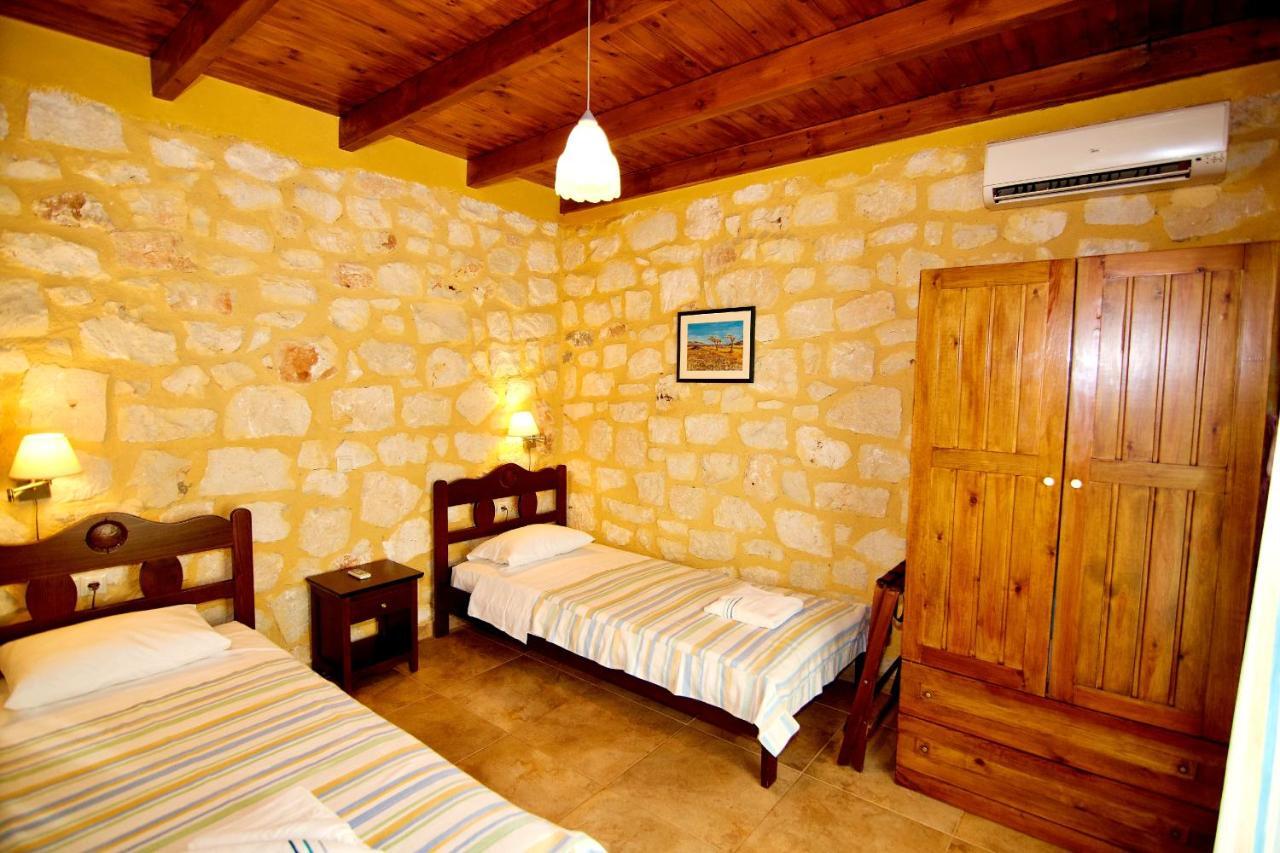 Ville Du Soleil - Exclusive Homes With Rustic Charm And Sensational Views Of The Mediterranean Sea Makrýgialos Eksteriør billede